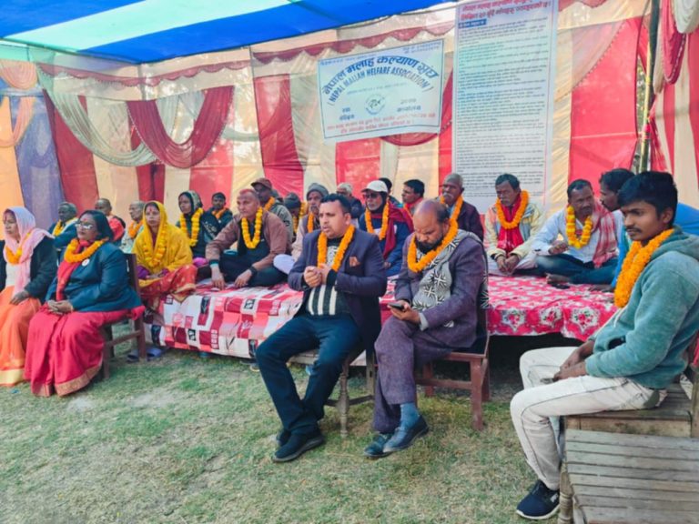 कोशी बाँधमा अनिश्चितकालिन अनसन : RajdhaniDaily.com