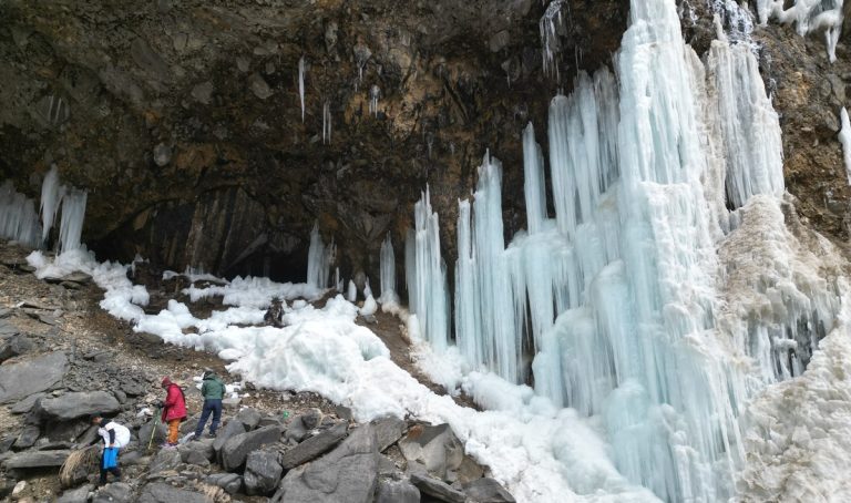 Myagdei मा सुउचहाराले पूर्वाधार र पर्यटकहरूको लागि पर्खन्छ