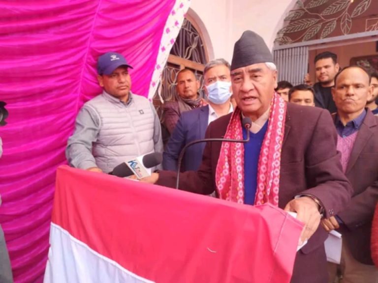 देउवा बक्सलाई कांग्रेसमा आन्तदेशका लागि ब्याट्स