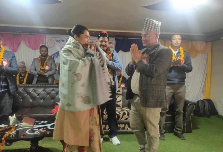 लुम्बिनी प्रदेश सांसद निमा गिरीलाई उत्कृष्ट सांसदको सम्मान