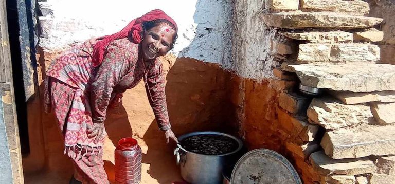 जुम्लामा मार्सी धानको बिउ भिजाउँदै मनाइयो ‘बारुवा पर्व’