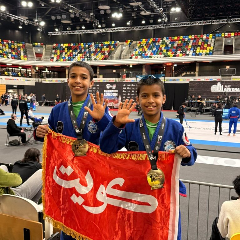 Kuwait जिय-jstu विश्व भ्रमण लन्डनमा जित्छ