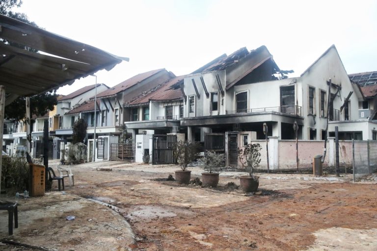 CIMB, बैंक इस्लाम र ETIQA प्रस्ताव ASRA हाइट्स को शिकार को लागी माफ गर्नुहोस्