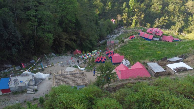 बत्तिसेमा पर्यटकीय संरचना, पर्यटकको रोजाईमा RD Creation