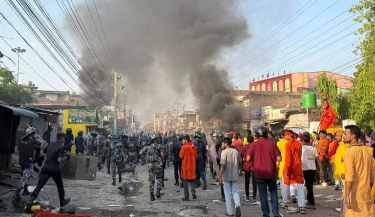 पर्सा झडपका घाइतेको नारायणी अस्पतालमा उपचार हुँदै